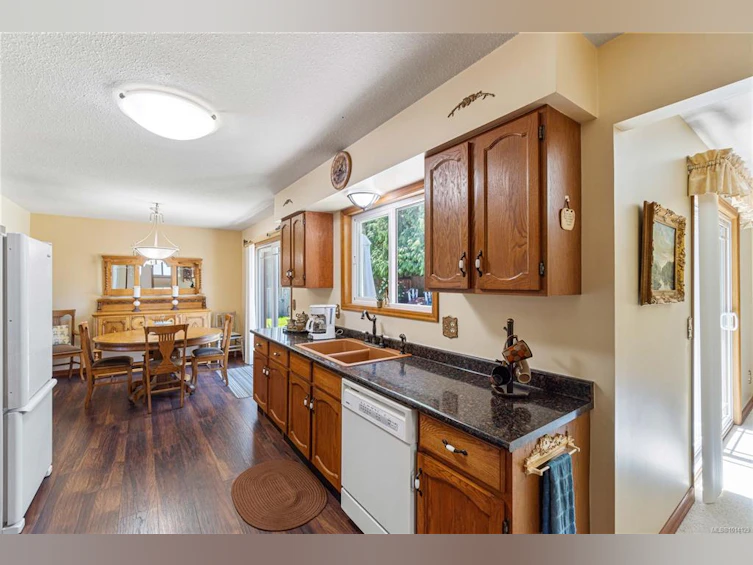 694 Wedgewood Crescent, Parksville, BC, V9P 1B6 - 26