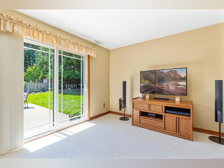694 Wedgewood Crescent, Parksville, BC, V9P 1B6 - 24