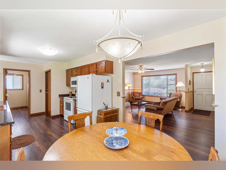 694 Wedgewood Crescent, Parksville, BC, V9P 1B6 - 29