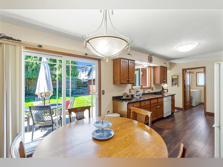 694 Wedgewood Crescent, Parksville, BC, V9P 1B6 - 30