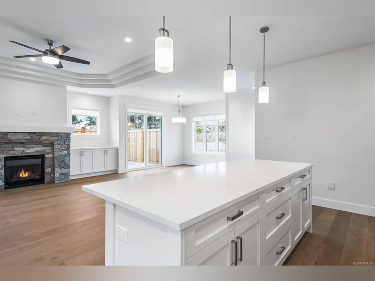 606 Rainbow Way, Parksville, BC, V9P 1H3 - 8