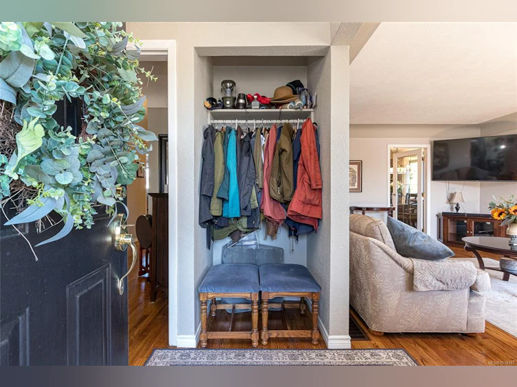 1535 Earle Place, Victoria, BC, V8S 1N3 - 12