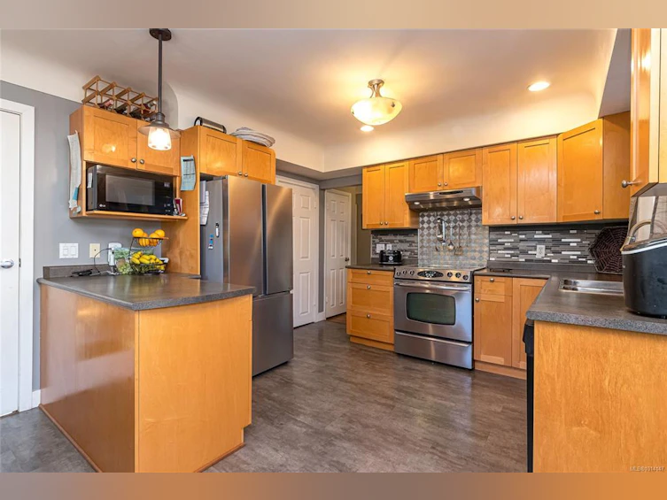 1535 Earle Place, Victoria, BC, V8S 1N3 - 20