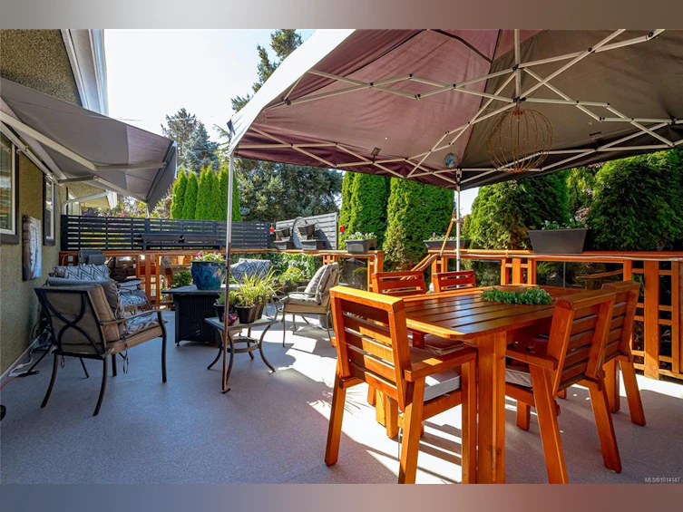 1535 Earle Place, Victoria, BC, V8S 1N3 - 48