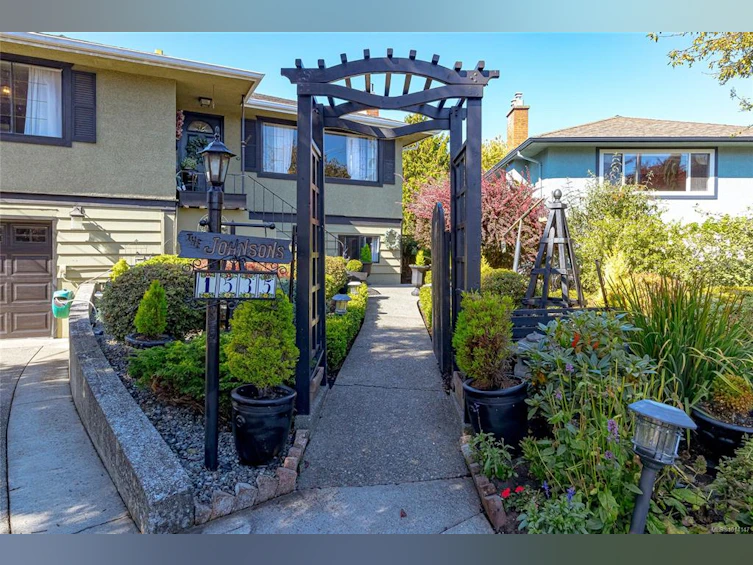 1535 Earle Place, Victoria, BC, V8S 1N3 - 9