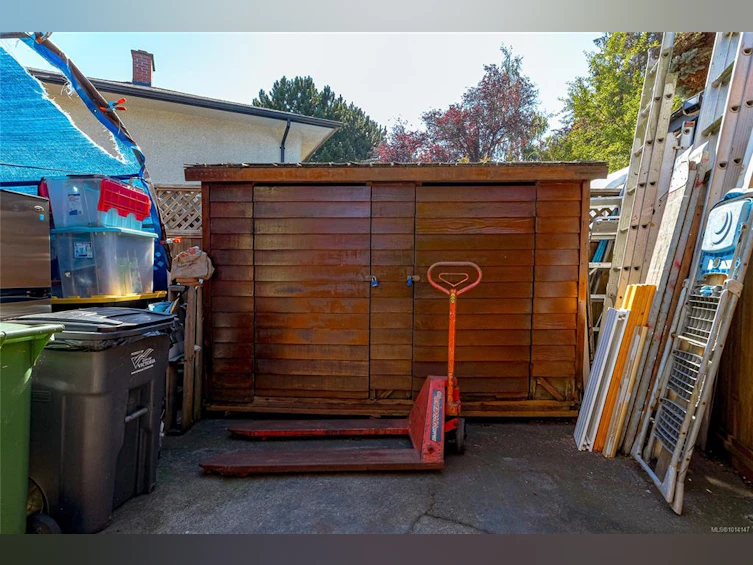 1535 Earle Place, Victoria, BC, V8S 1N3 - 58
