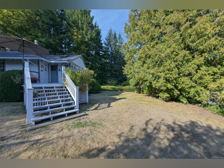 8645 East Saanich Road, North Saanich, BC, V8L 1G9 - 44