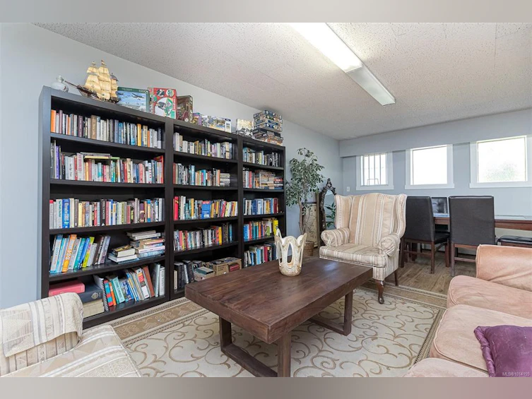 110-1680 Poplar Avenue, Saanich, BC, V8P 4K7 - 37