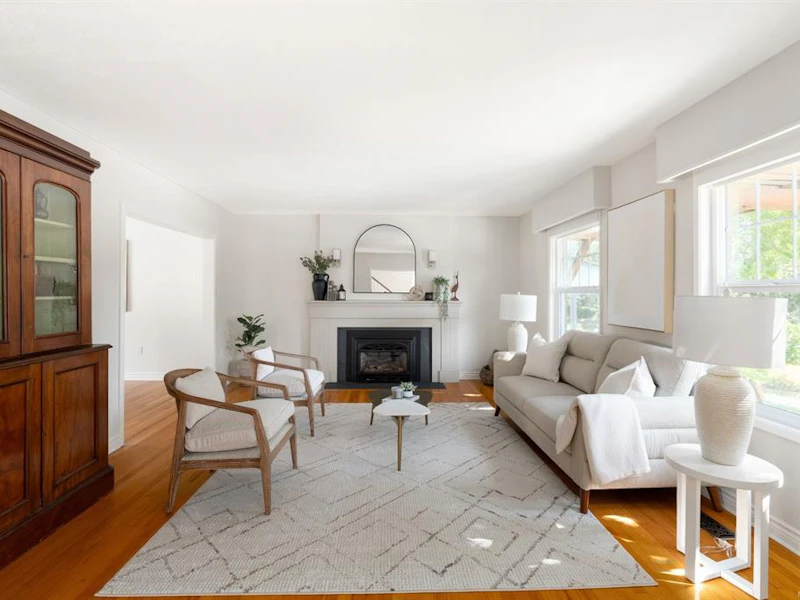 900 Richmond Avenue, Victoria BC V8S 3Z3