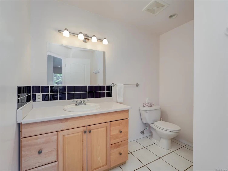 5255 Hanover Place, Saanich, BC, V8Y 2C7 - 20