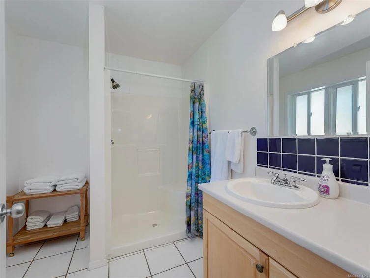 5255 Hanover Place, Saanich, BC, V8Y 2C7 - 18