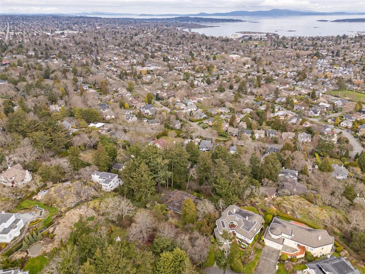 52 Sylvan Lane, Oak Bay, BC, V8S 2K8 - 70