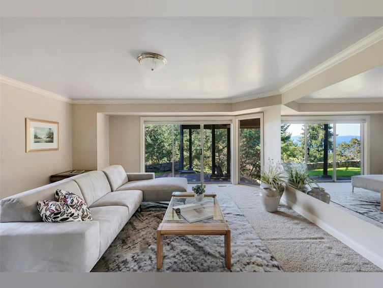2807 Arbutus Road, Saanich, BC, V8N 5X6 - 63