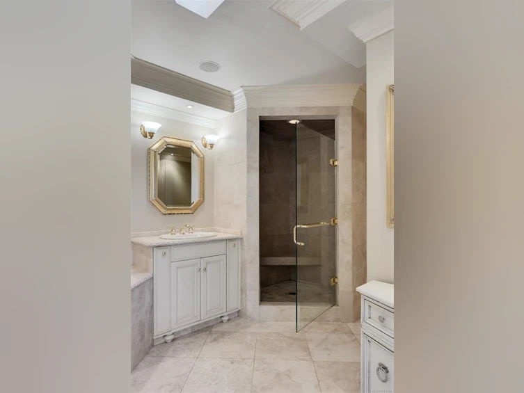 2807 Arbutus Road, Saanich, BC, V8N 5X6 - 51