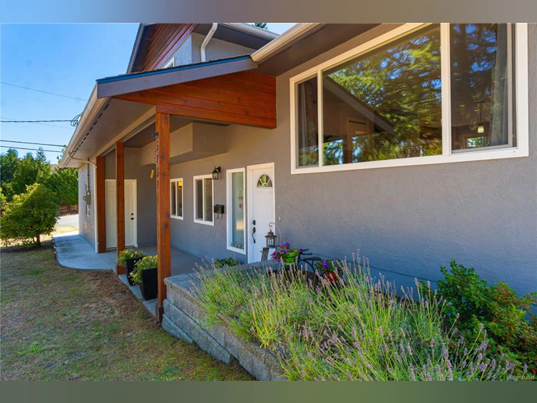 5251 Dunster Road, Nanaimo, BC, V9T 2Z5 - 5
