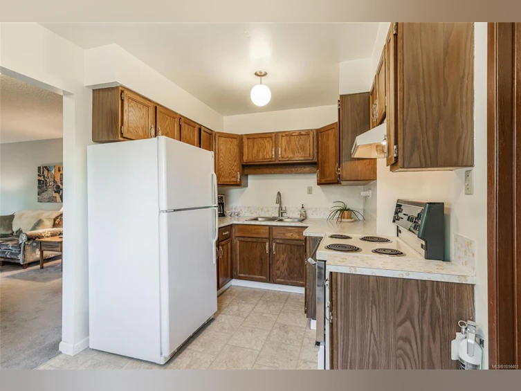 2402 Cross Road, Nanoose, BC, V9P 9E6 - 3