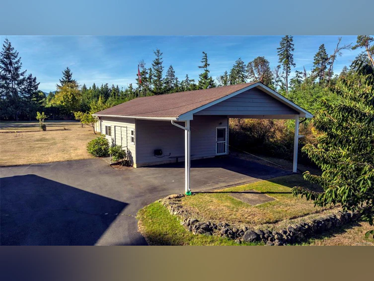 2402 Cross Road, Nanoose, BC, V9P 9E6 - 25