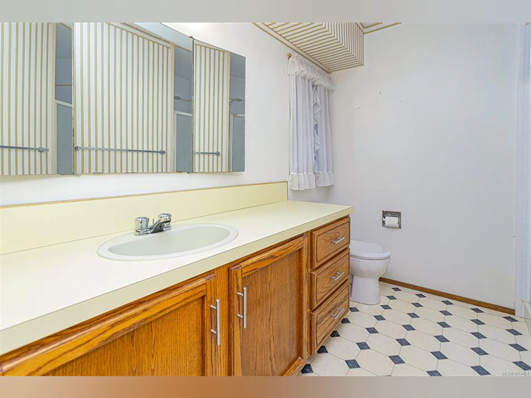 1048 Wood Duck Place, Qualicum Beach, BC, V9K 1E2 - 27