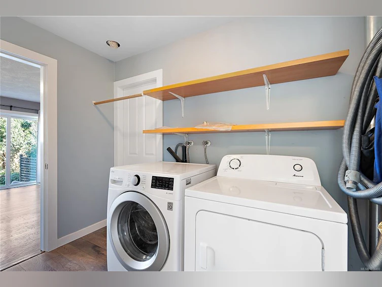 1290 Lidgate Court, Saanich, BC, V8Z 7E3 - 20