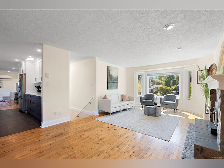 1290 Lidgate Court, Saanich, BC, V8Z 7E3 - 10