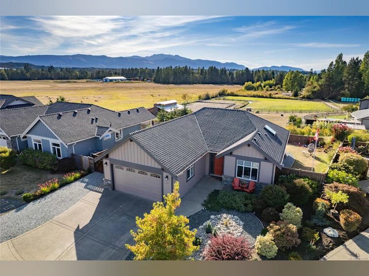 527 Ridgefield Drive, Parksville, BC, V9P 0E2