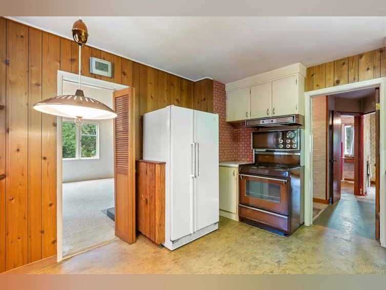 2875 Cumberland Road, Courtenay, BC, V9N 9P1 - 11
