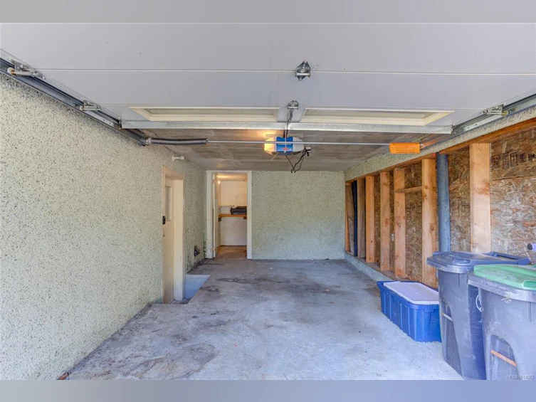 227 Grants Lake Road, Lake Cowichan, BC, V0R 1G0 - 32