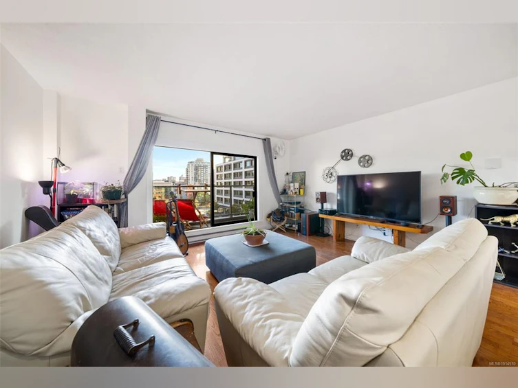 404-770 Cormorant Street, Victoria, BC, V8W 3J3 - 8