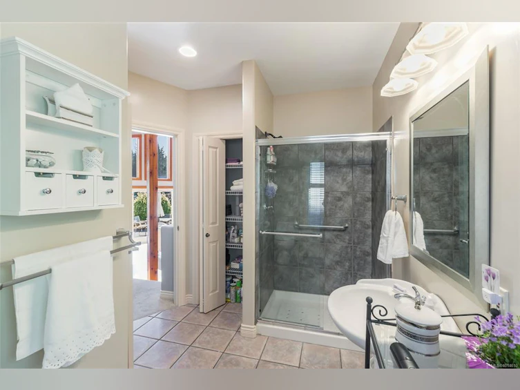 3380 Redden Road, Fairwinds, BC, V9P 9H4 - 16
