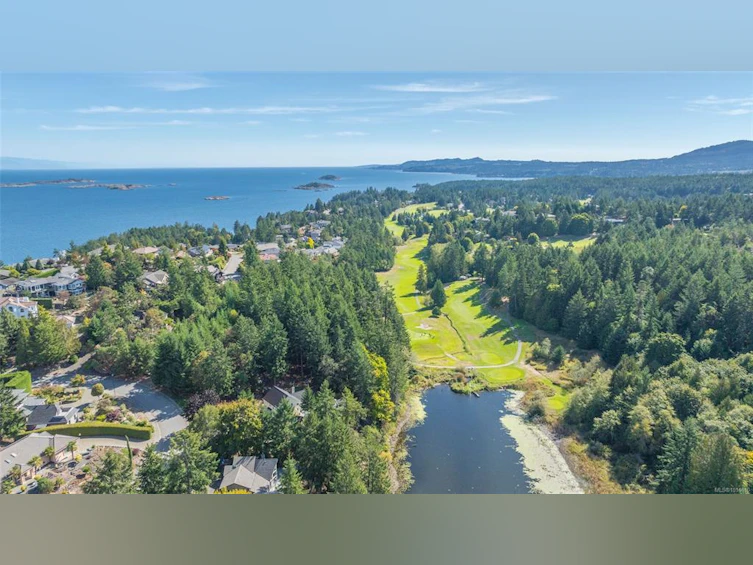 3380 Redden Road, Fairwinds, BC, V9P 9H4 - 60