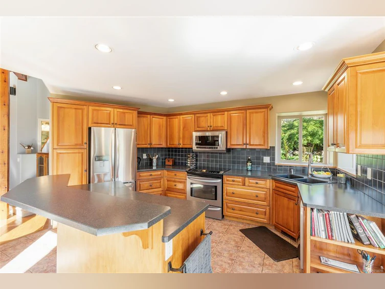 3380 Redden Road, Fairwinds, BC, V9P 9H4 - 19