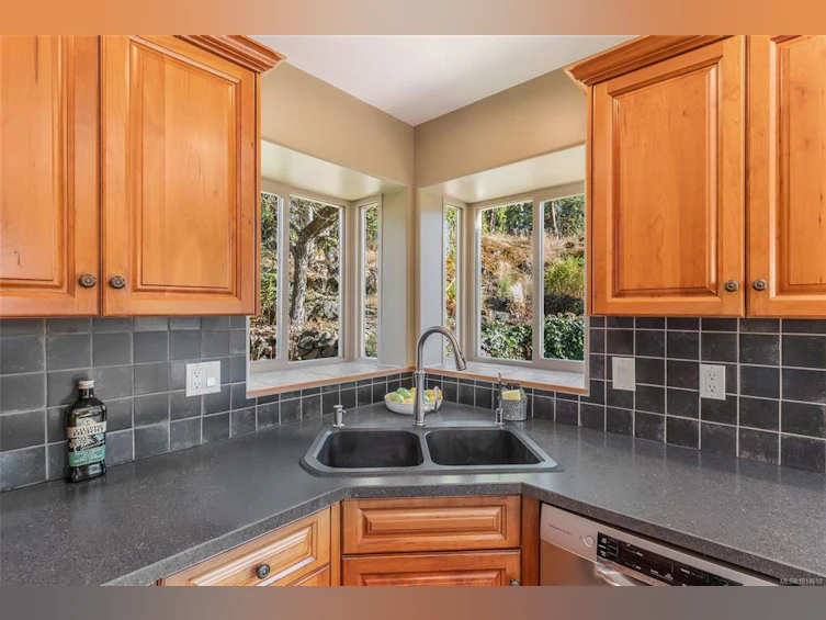 3380 Redden Road, Fairwinds, BC, V9P 9H4 - 20