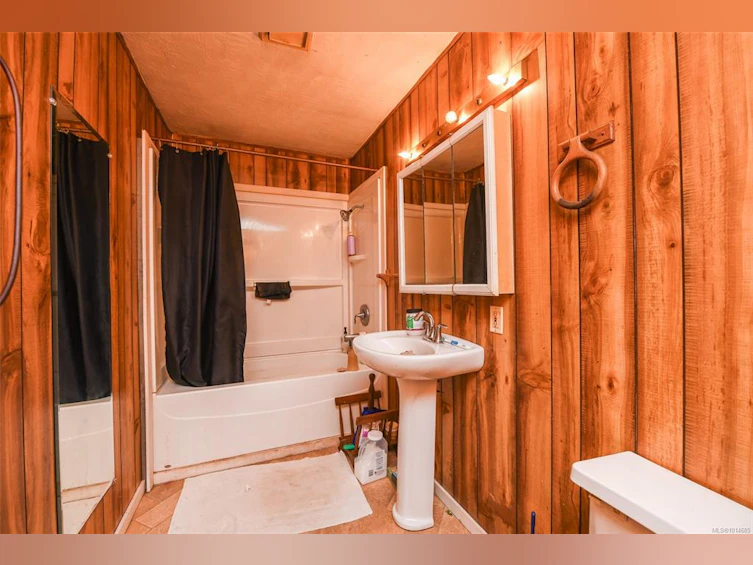 3390 Nikkei Place, Cumberland, BC, V0R 1S0 - 32