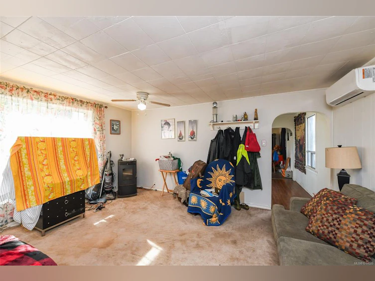 3390 Nikkei Place, Cumberland, BC, V0R 1S0 - 8