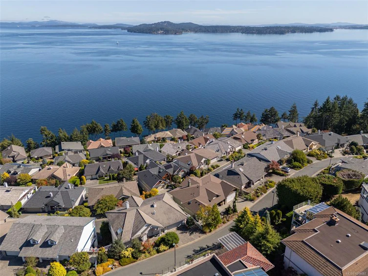 412 Seaview Place, Cobble Hill, BC, V0R 1L1 - 2