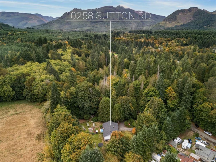 10258 Sutton Road, Honeymoon Bay, BC, V0R 1Y0 - 48
