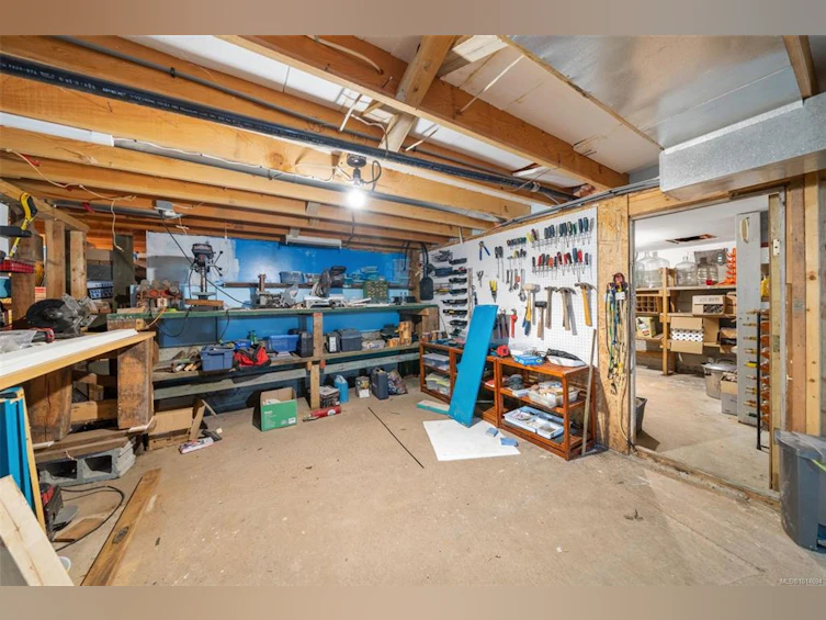 10258 Sutton Road, Honeymoon Bay, BC, V0R 1Y0 - 32