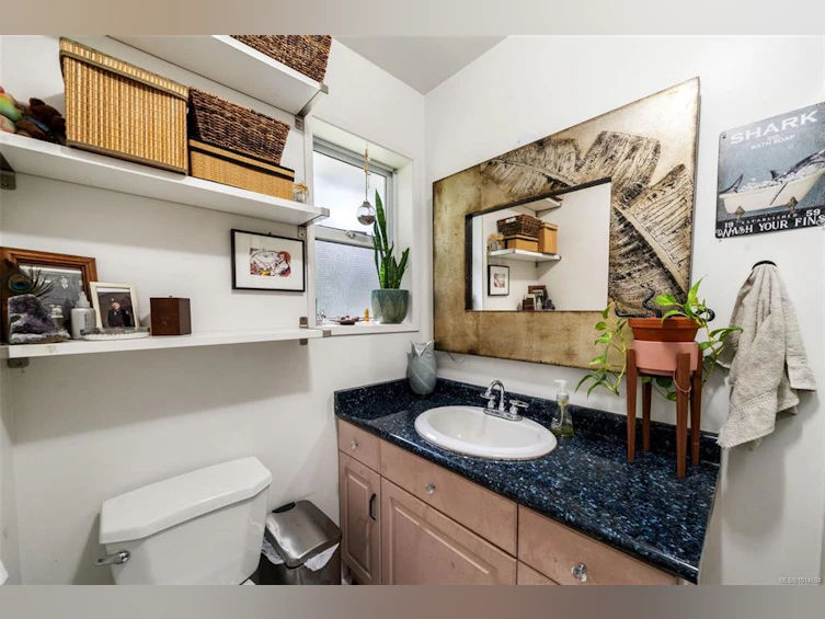 10258 Sutton Road, Honeymoon Bay, BC, V0R 1Y0 - 20