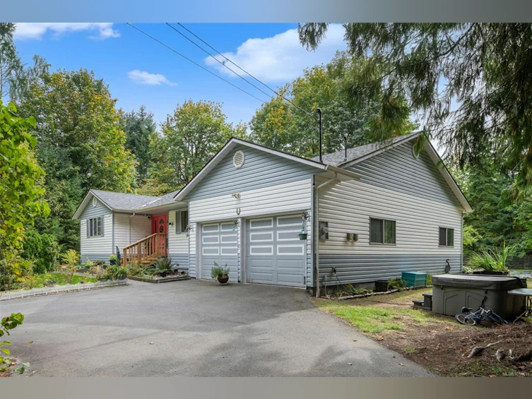 10258 Sutton Road, Honeymoon Bay, BC, V0R 1Y0 - 41