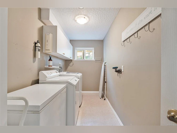 3556 Sun Hills, Langford, BC, V9C 4J8 - 37