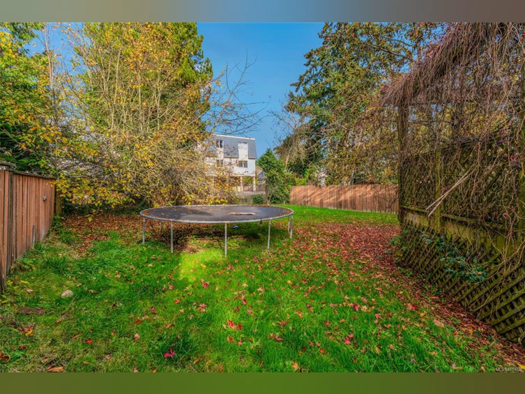 582 Bradley Street, Nanaimo, BC, V9S 1C1 - 31