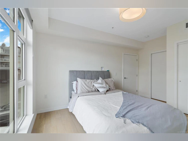 202-5122 Cordova Bay Road, Saanich, BC, V8Y 2K5 - 17