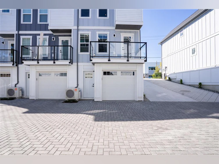 Unit 3-3907 Cedar Hill Road, Saanich, BC, V8P 3Z8 - 40