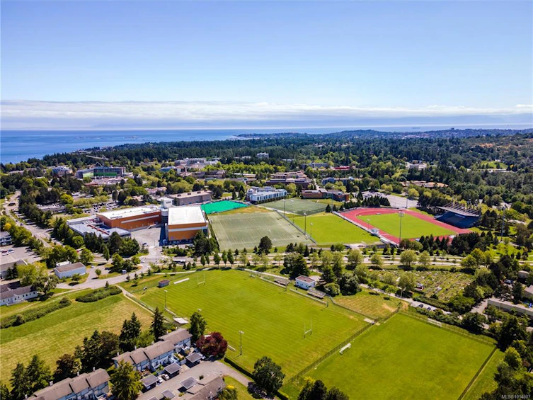 Unit 3-3907 Cedar Hill Road, Saanich, BC, V8P 3Z8 - 49