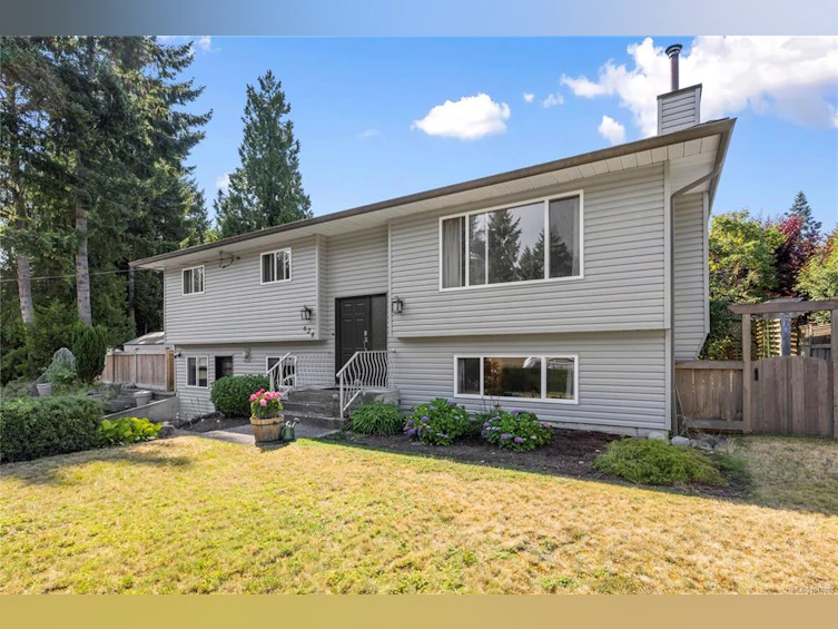 626 Tyee Crescent, Qualicum Beach, BC, V9K 1B1