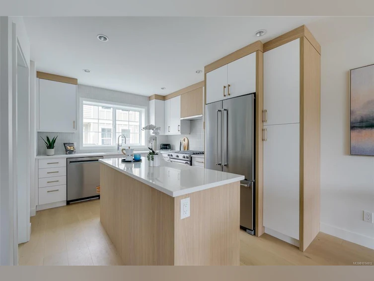 Unit 7-3907 Cedar Hill Road, Saanich, BC, V8P 3Z8 - 7