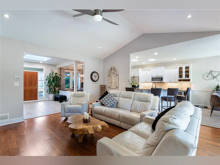 1496 Sumar Lane, French Creek, BC, V9P 2E7 - 40