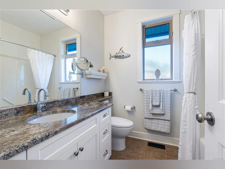 1496 Sumar Lane, French Creek, BC, V9P 2E7 - 47