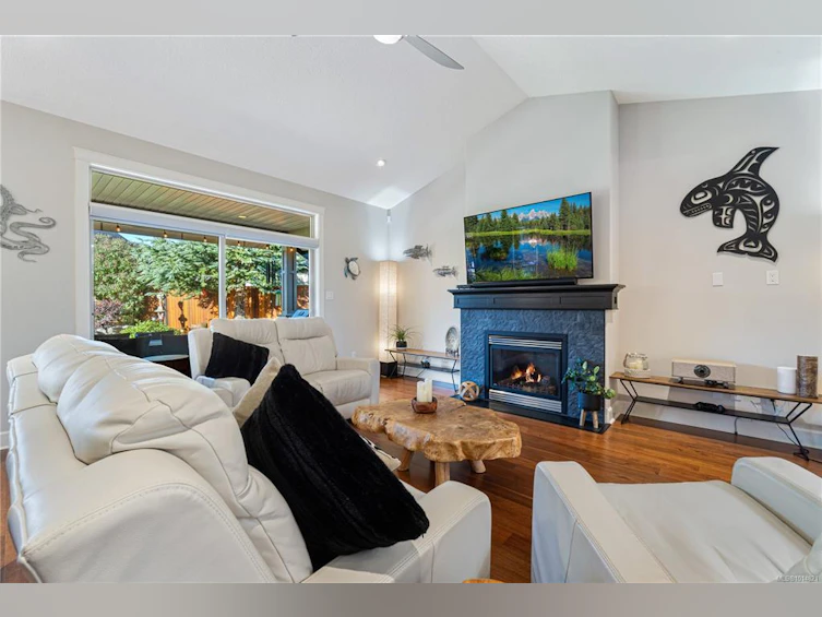 1496 Sumar Lane, French Creek, BC, V9P 2E7 - 3