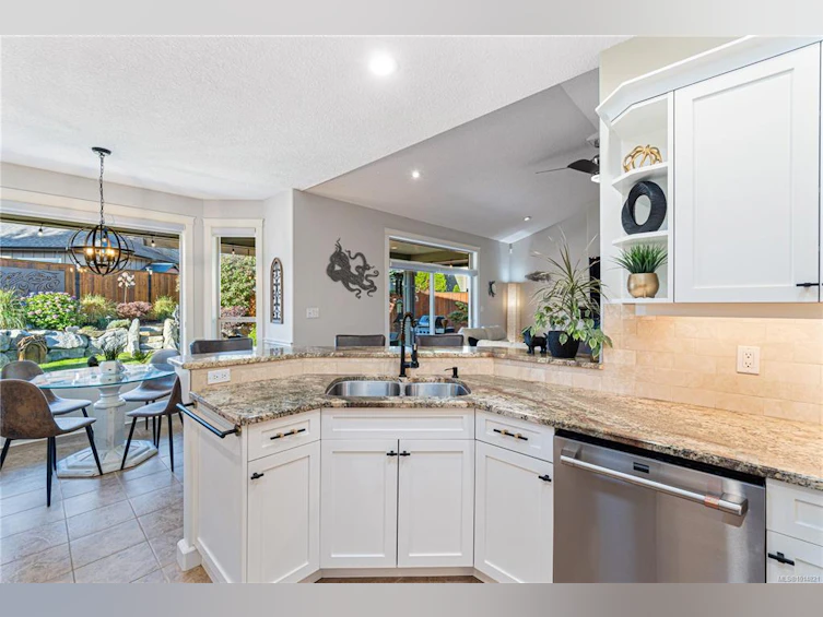 1496 Sumar Lane, French Creek, BC, V9P 2E7 - 33